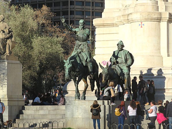 081-Памятник Сервантесу